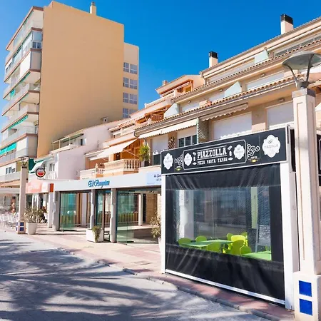 Front Line Duplex Apartmán